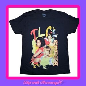 TLC graphic tee size M
